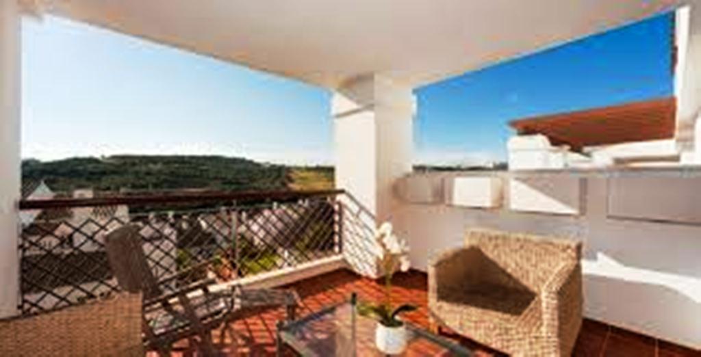 Albayt Nueva Alcaidesa Apartments Sotogrande Habitación foto